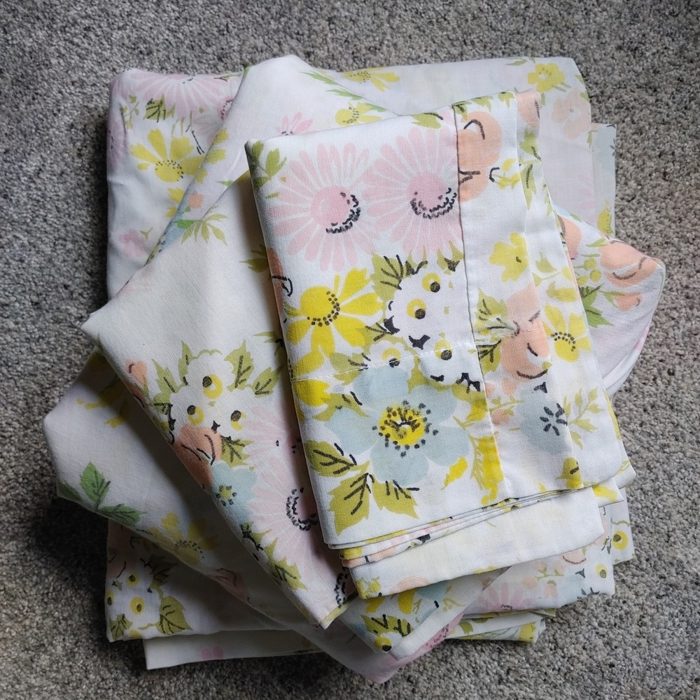 Vintage Pequot Floral Double Full Sheet Set Pink Yellow Blue Daisy Muslin USA